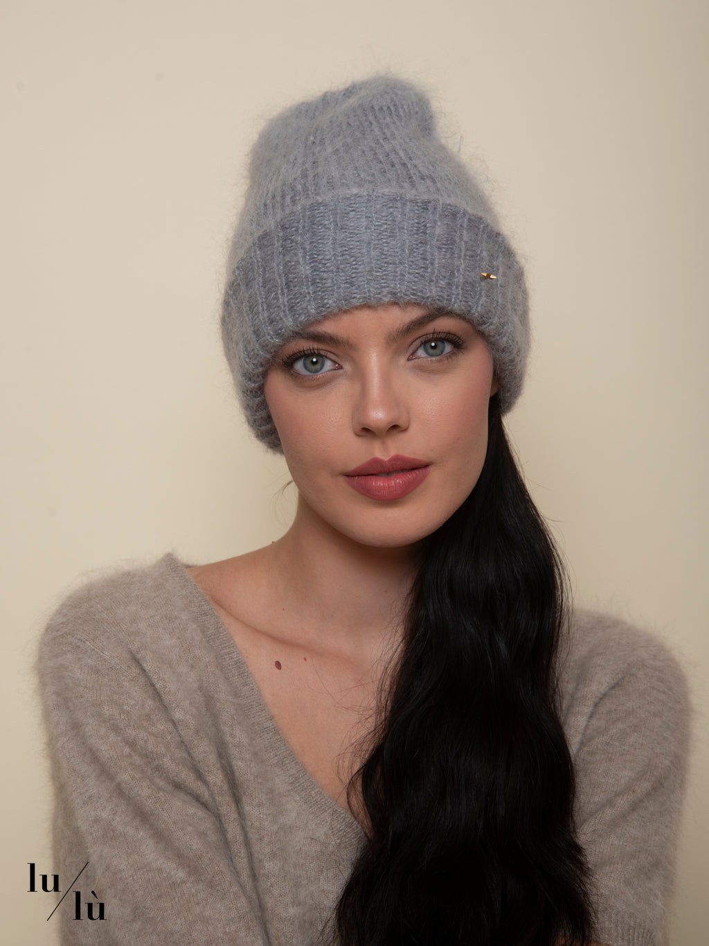 Chou Chou Light Gray