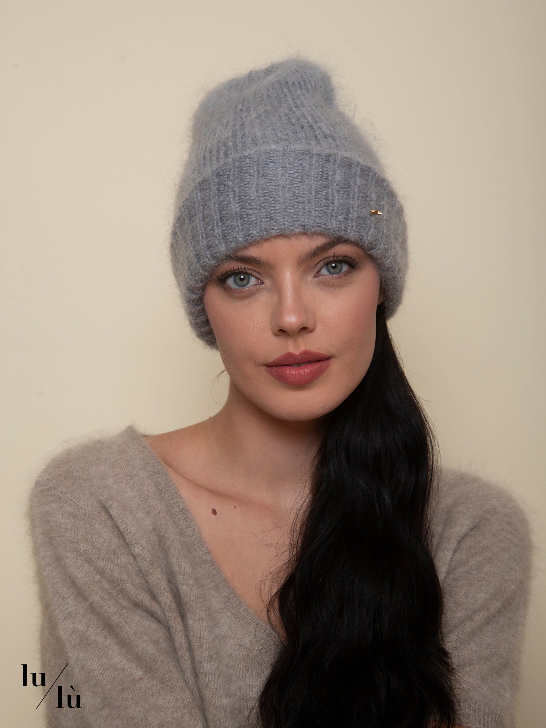 Chou Chou Light Gray