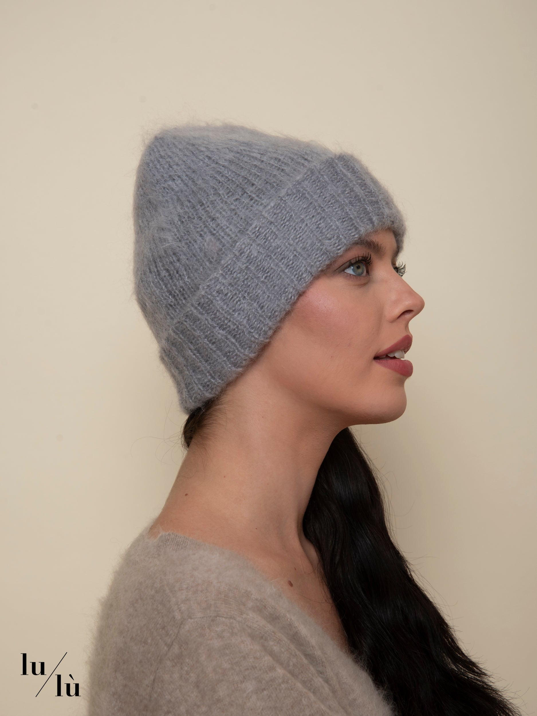 Chou Chou Light Gray