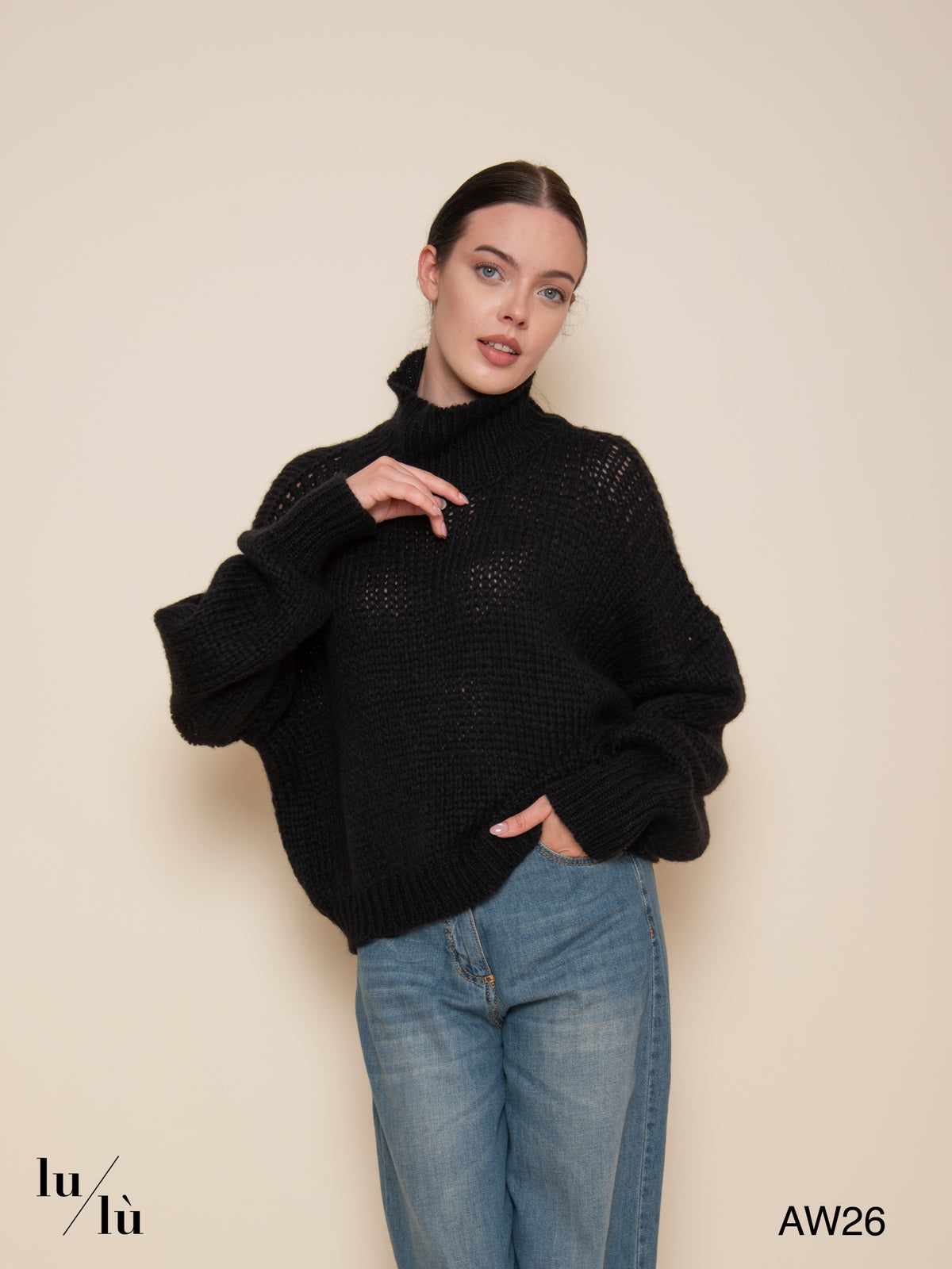 Nina Black - Maglia in baby alpaca con collo alto