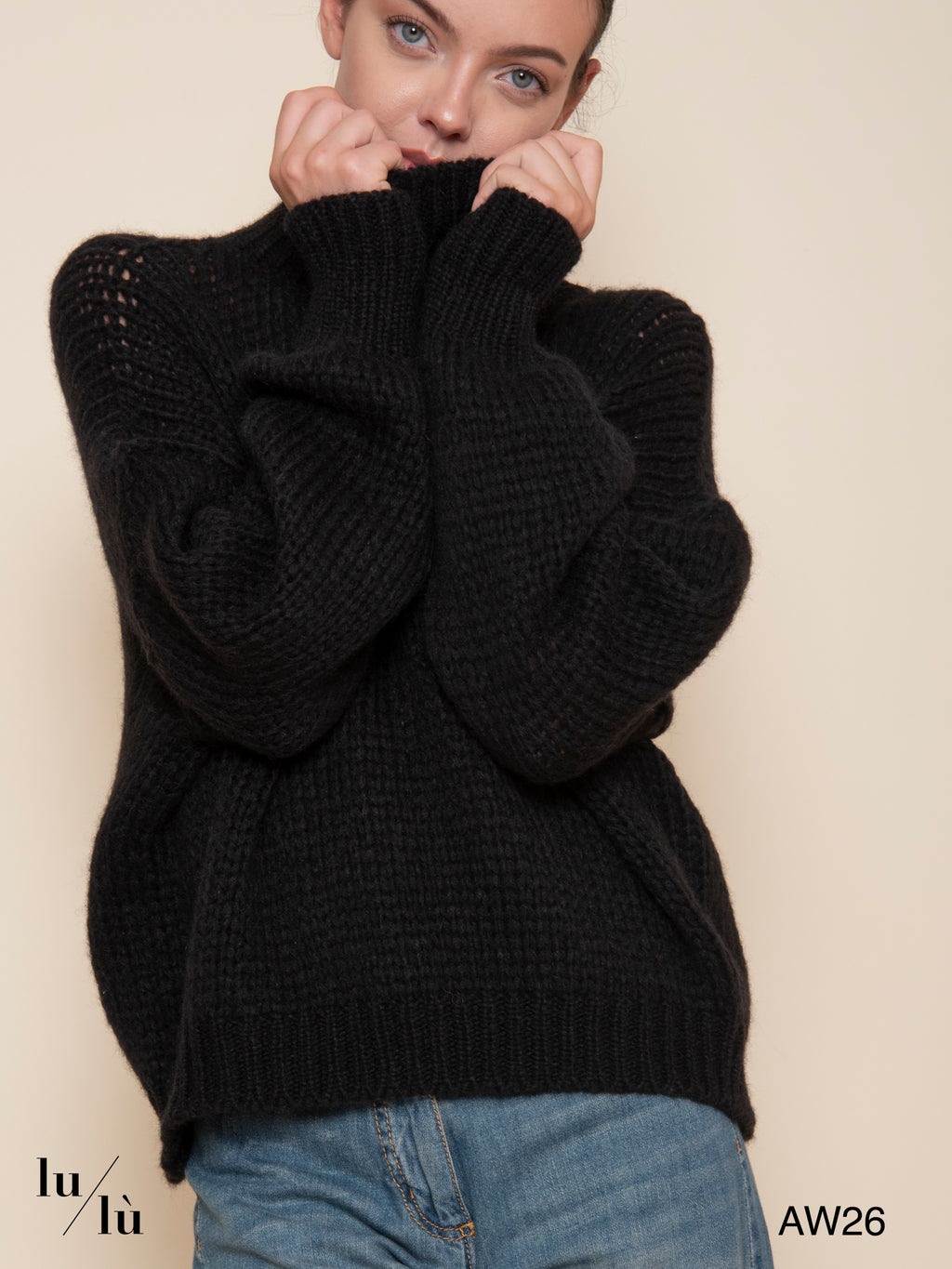 Nina Black - Maglia in baby alpaca con collo alto