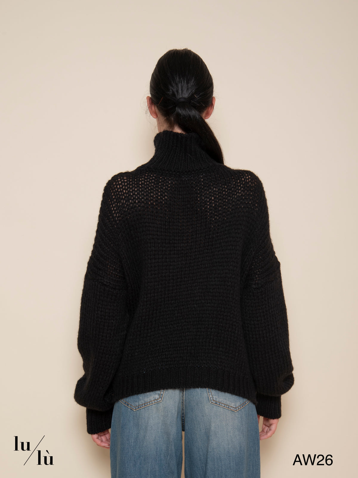 Nina Black - Maglia in baby alpaca con collo alto
