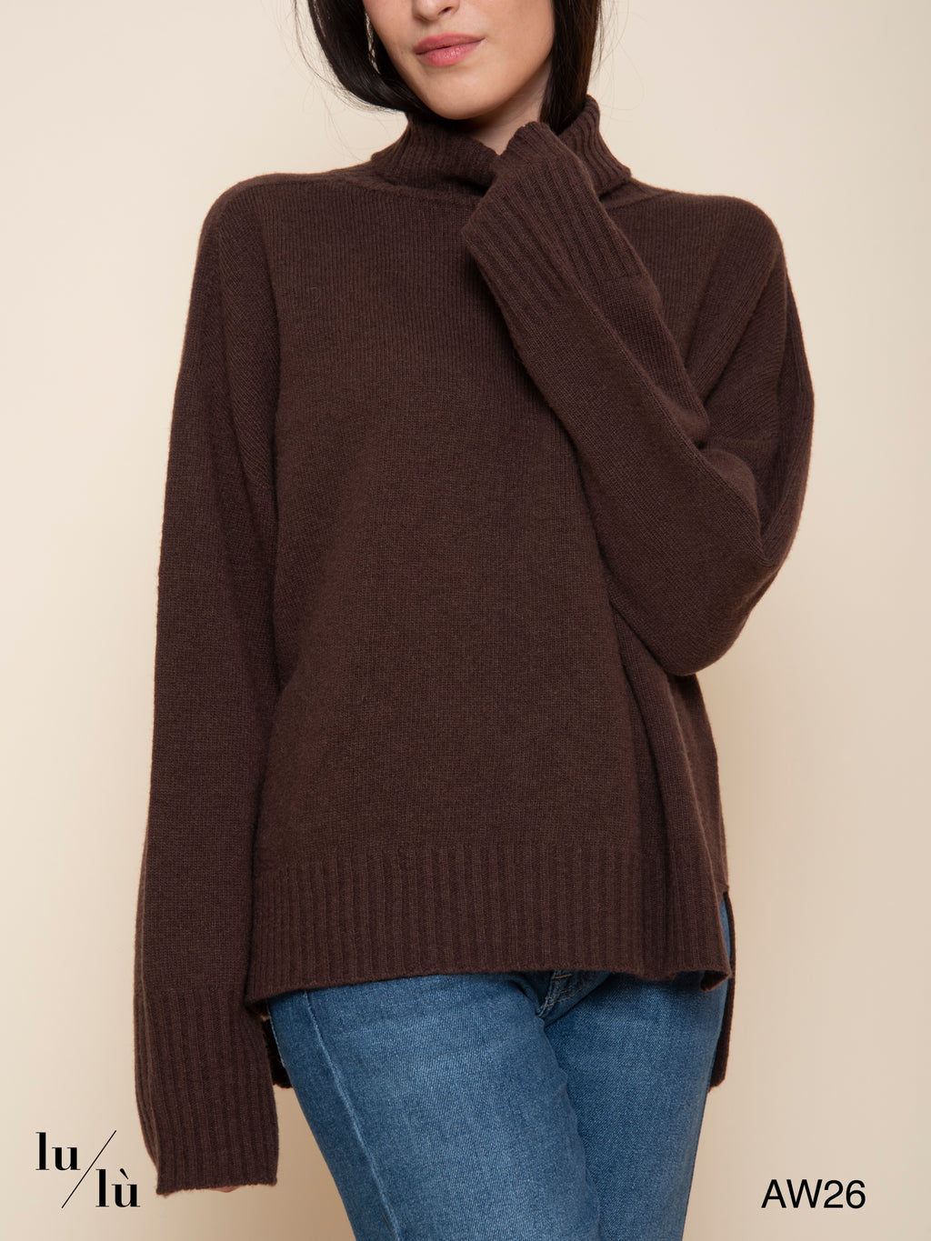 Sela Brown - Maglia dolcevita oversize in 100% lana
