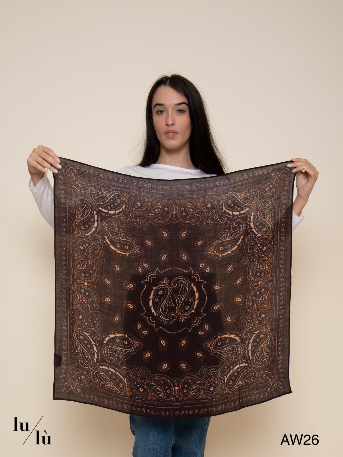 Kara Brown - Foulard quadrato in lana con stampa paisley