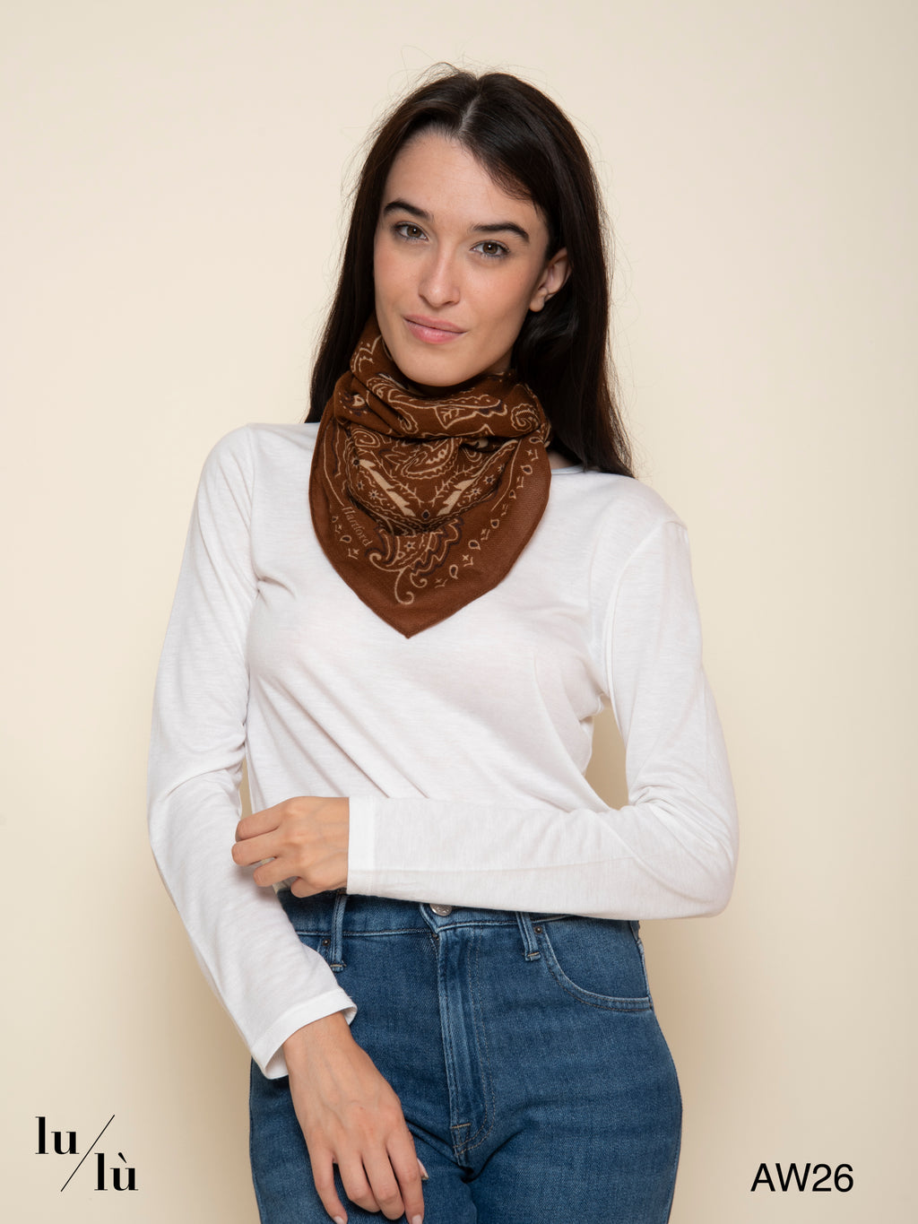 Kara Caramel - Foulard quadrato in lana con stampa paisley