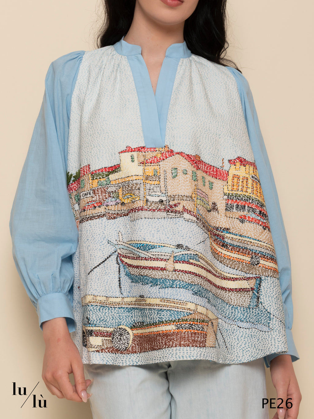 Claudie - Blusa ricamata in puro cotone con stampa porto