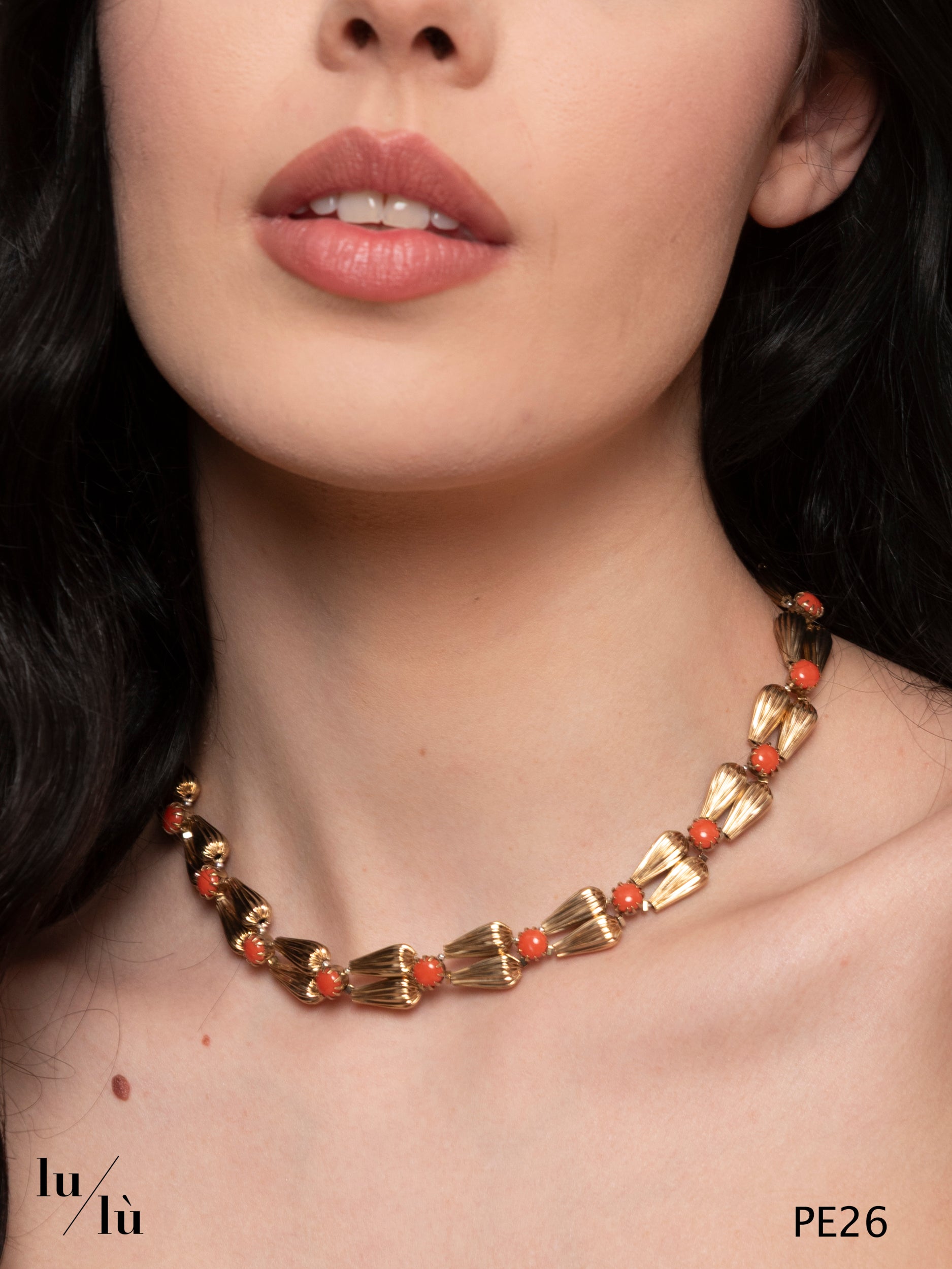 Ombra Corallo - Collana girocollo artigianale