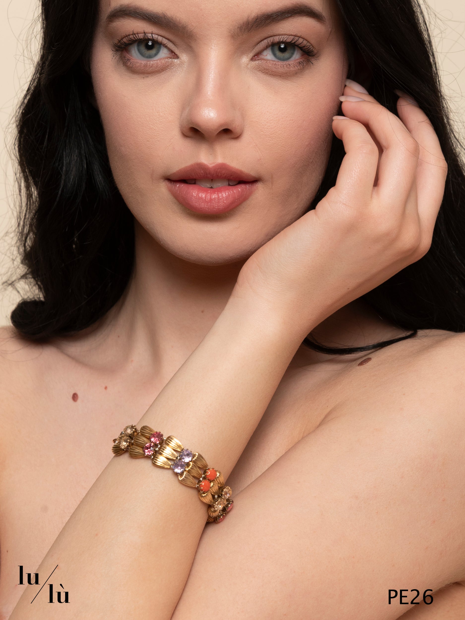 Rugiada Cristalli - Bracciale con cristalli multicolor e dettagli dorati