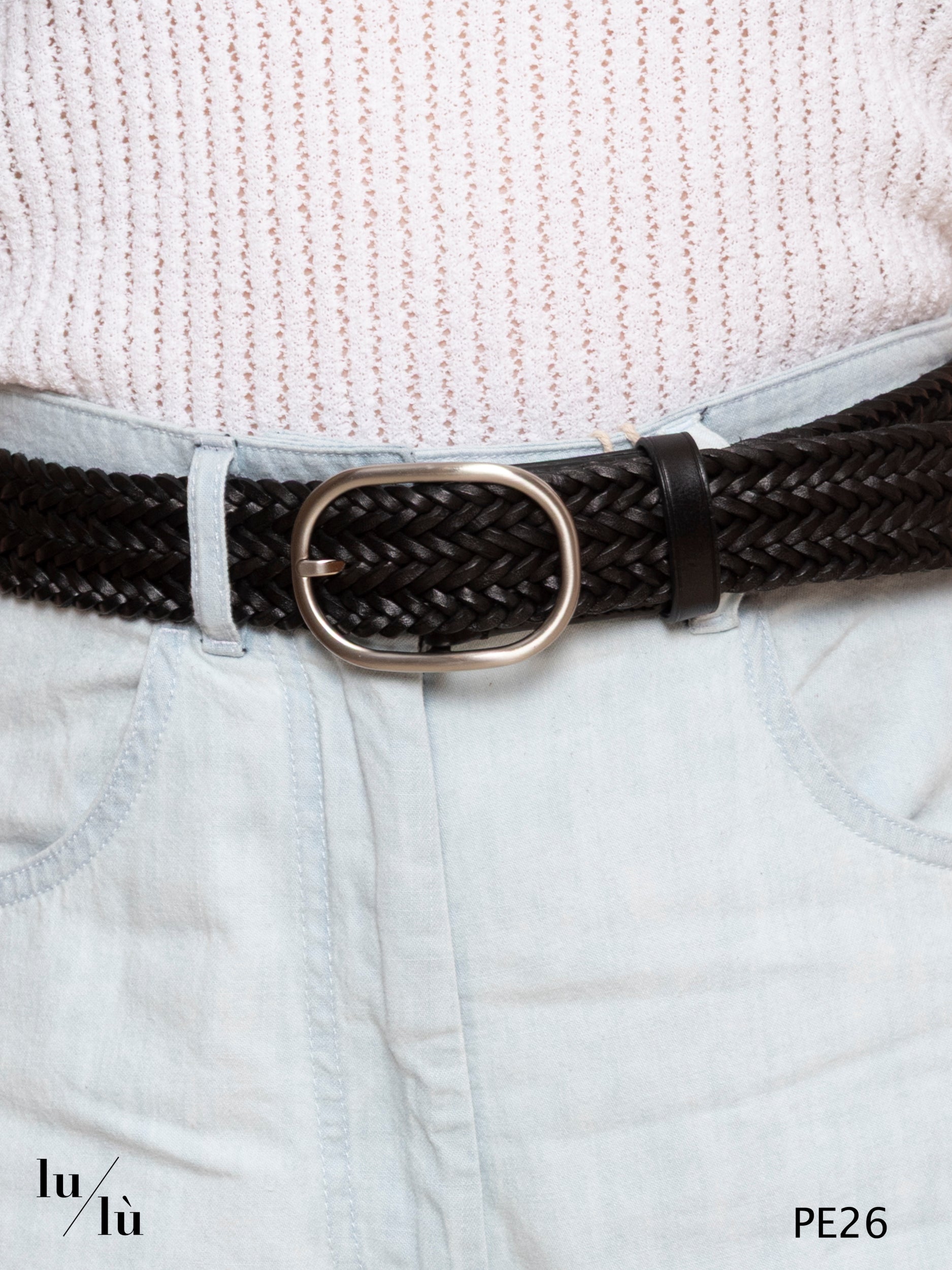 Agnes Black - Cintura intrecciata in pelle con fibbia ovale