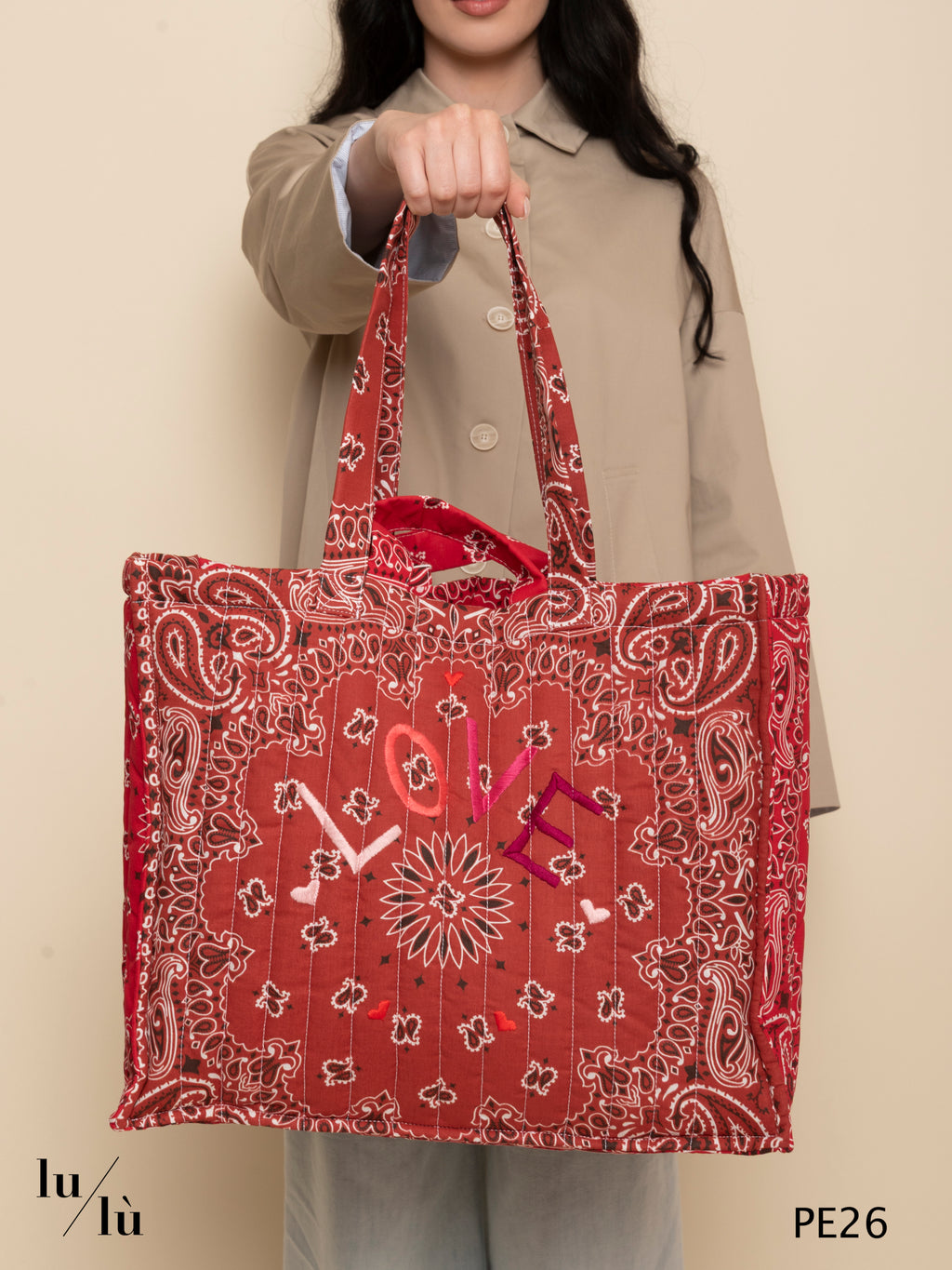 Love Tote Red - Maxi borsa in cotone bandana ricamato