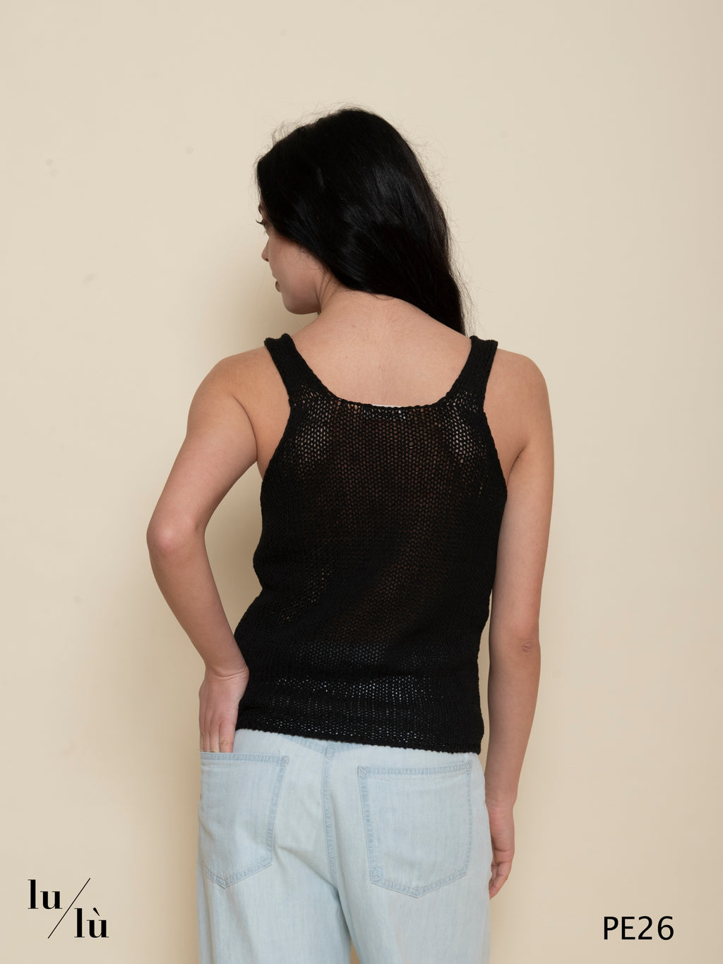 Azalea - Top donna traforato in cotone con scollo a V