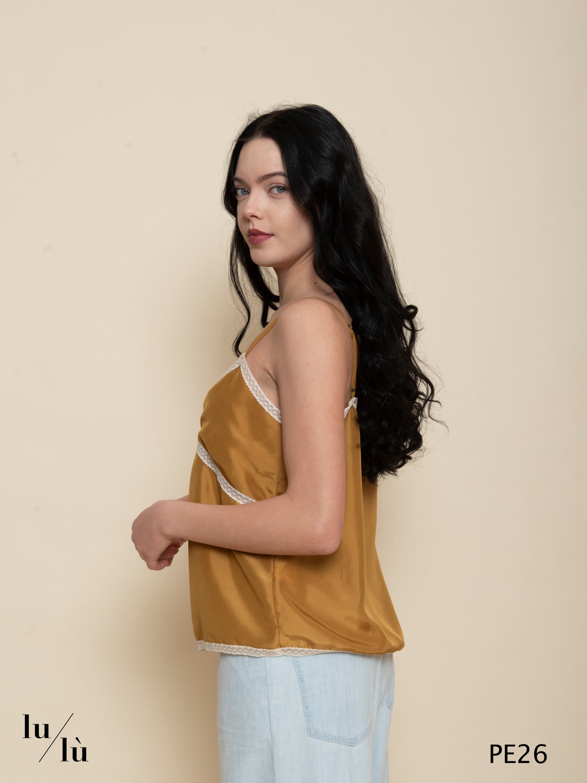 Calla - Top donna in seta con dettagli in pizzo