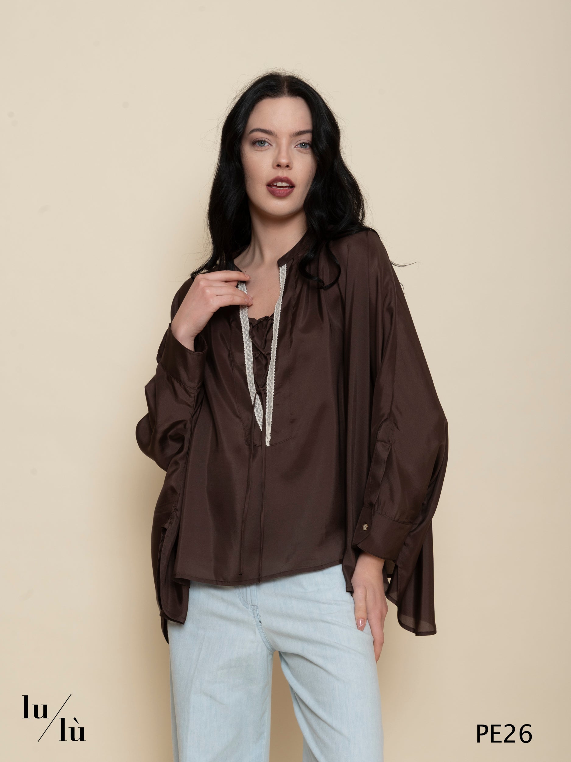 Acacia - Camicia donna in seta con dettagli in pizzo