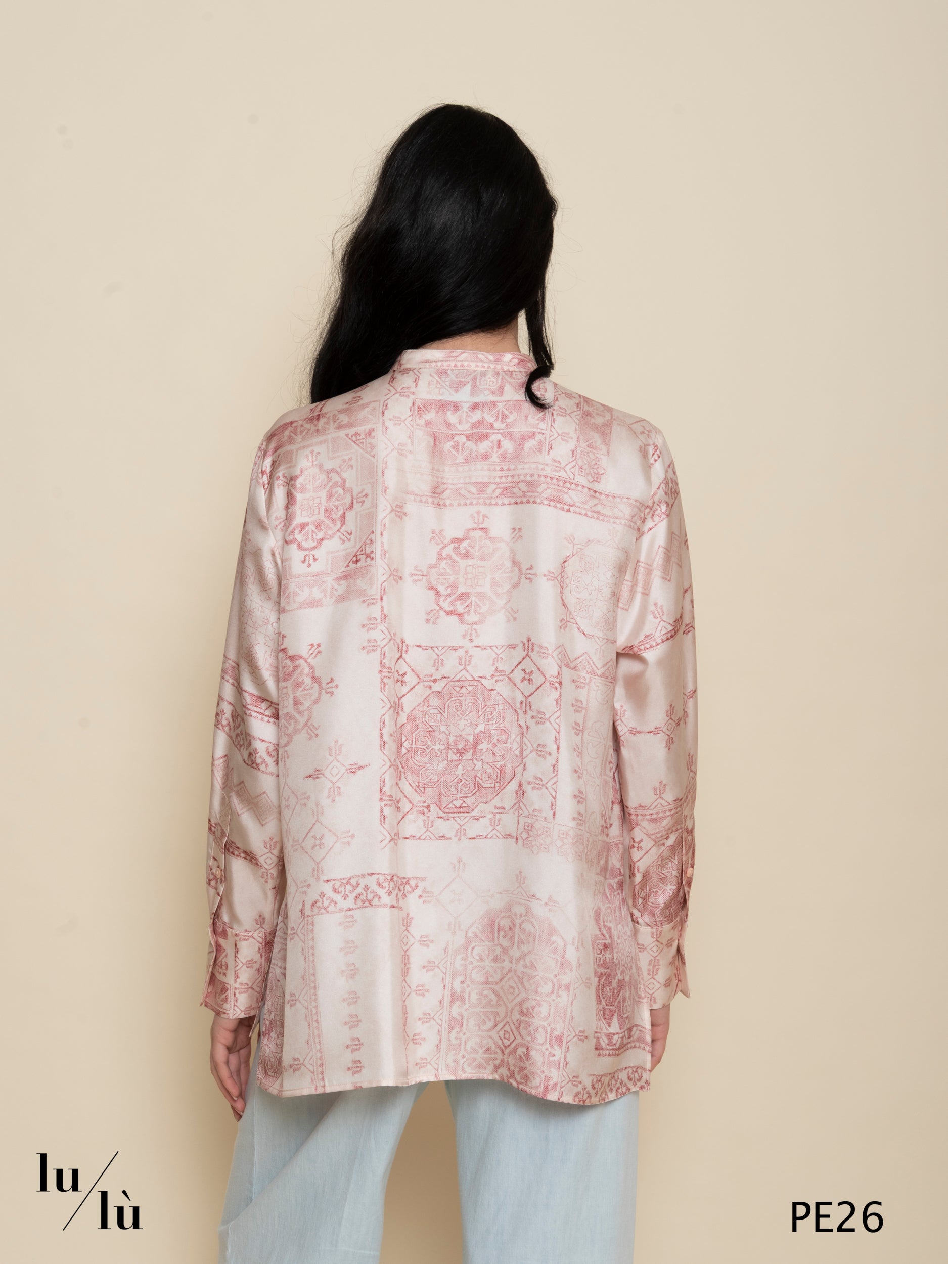 Mesilla - Camicia donna in twill di seta stampata con colletto alla coreana