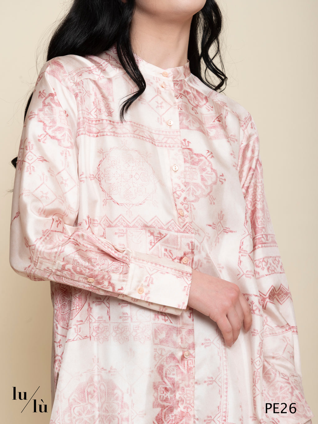 Mesilla - Camicia donna in twill di seta stampata con colletto alla coreana
