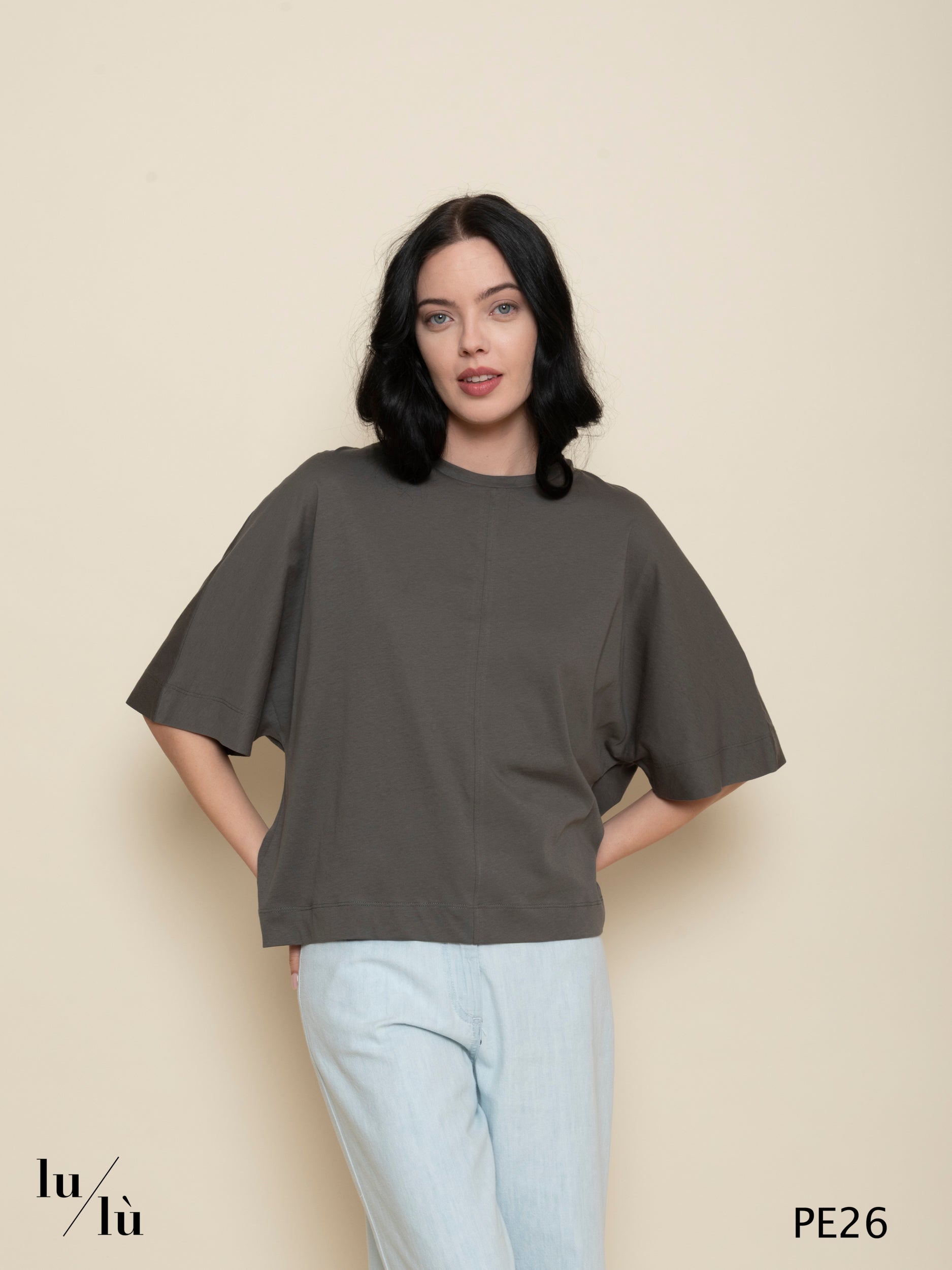 Helsinki - T-shirt donna in cotone con cucitura frontale
