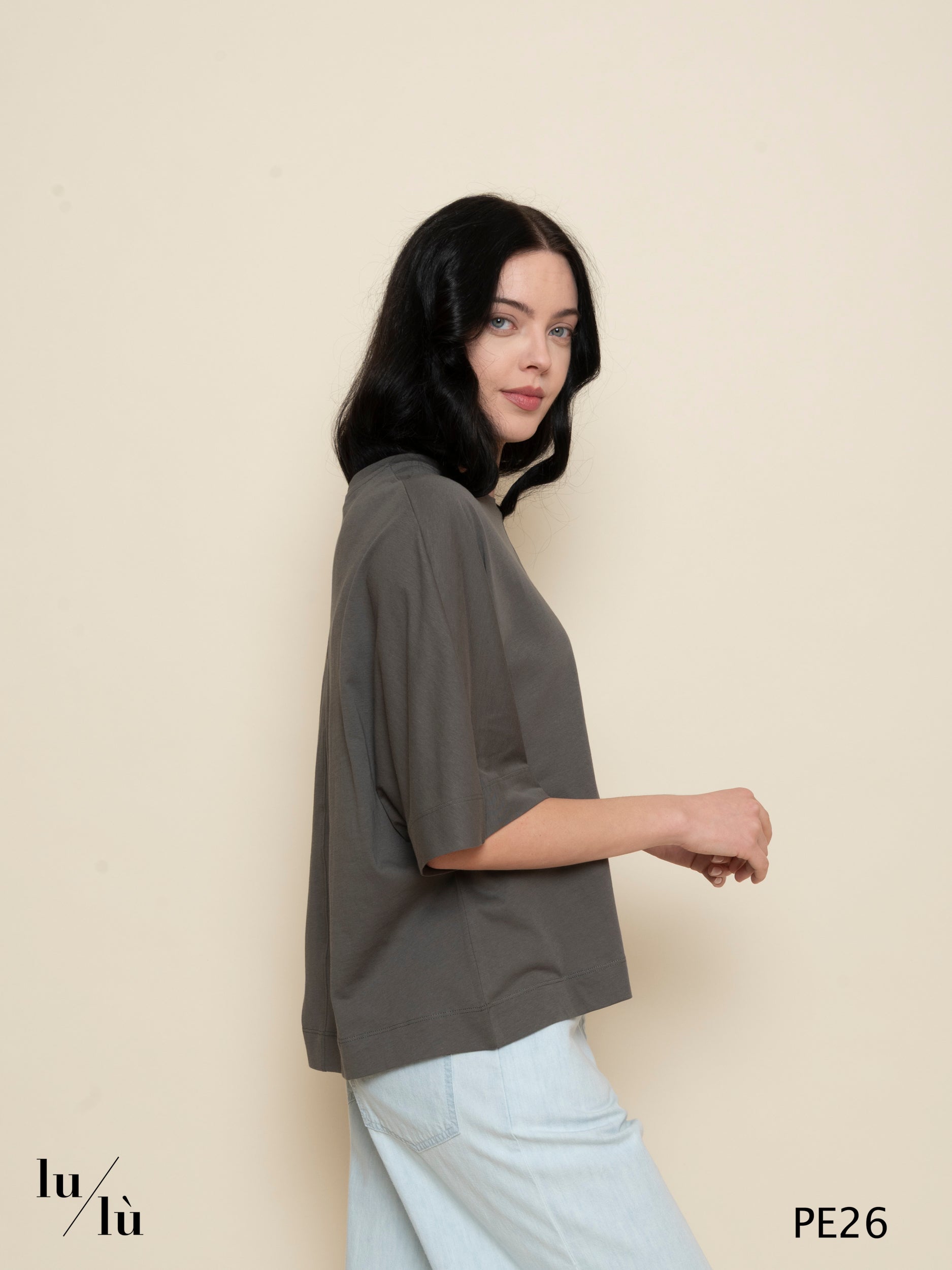 Helsinki - T-shirt donna in cotone con cucitura frontale