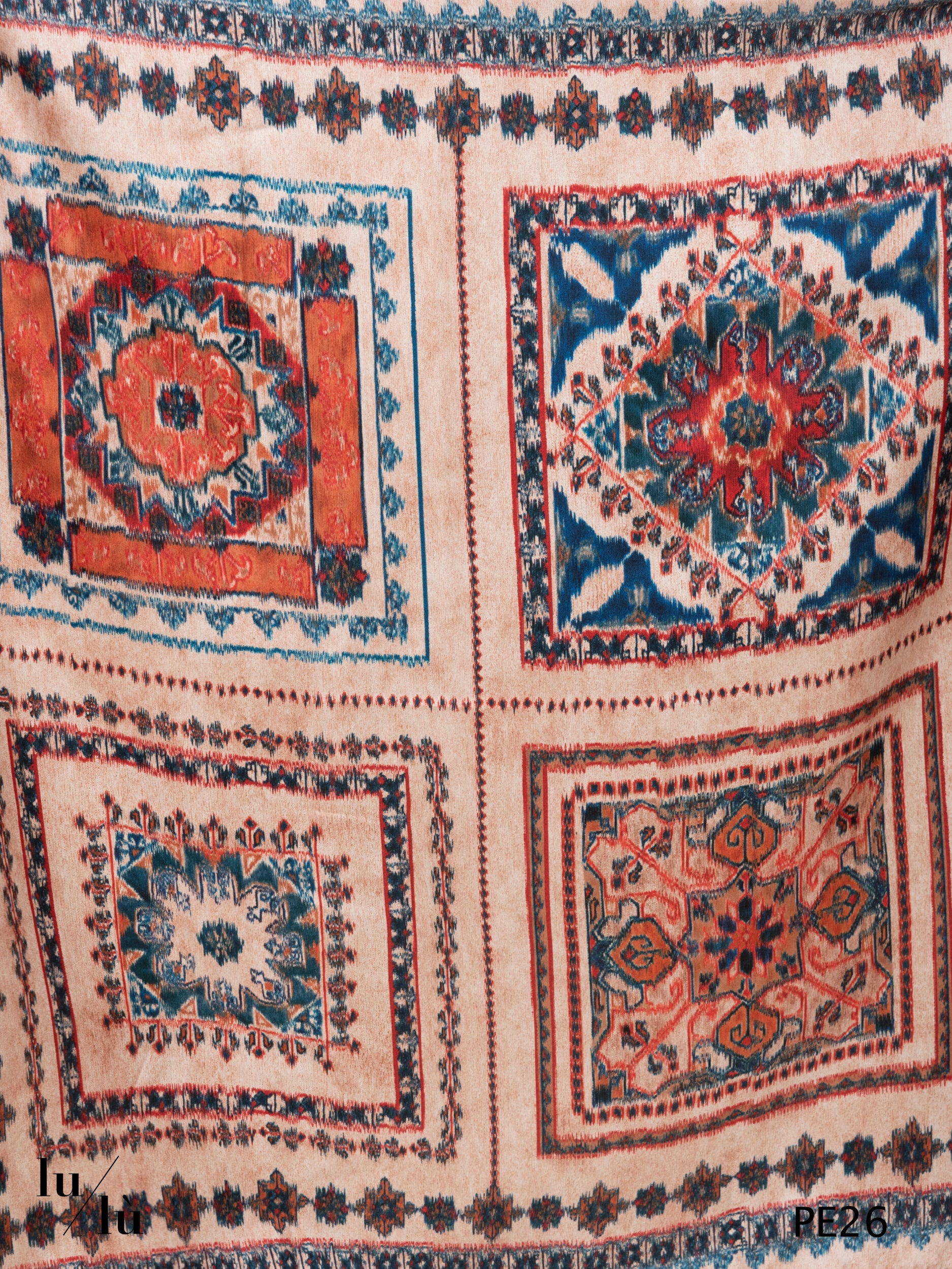 Nipponia - Foulard quadrato in twill di seta