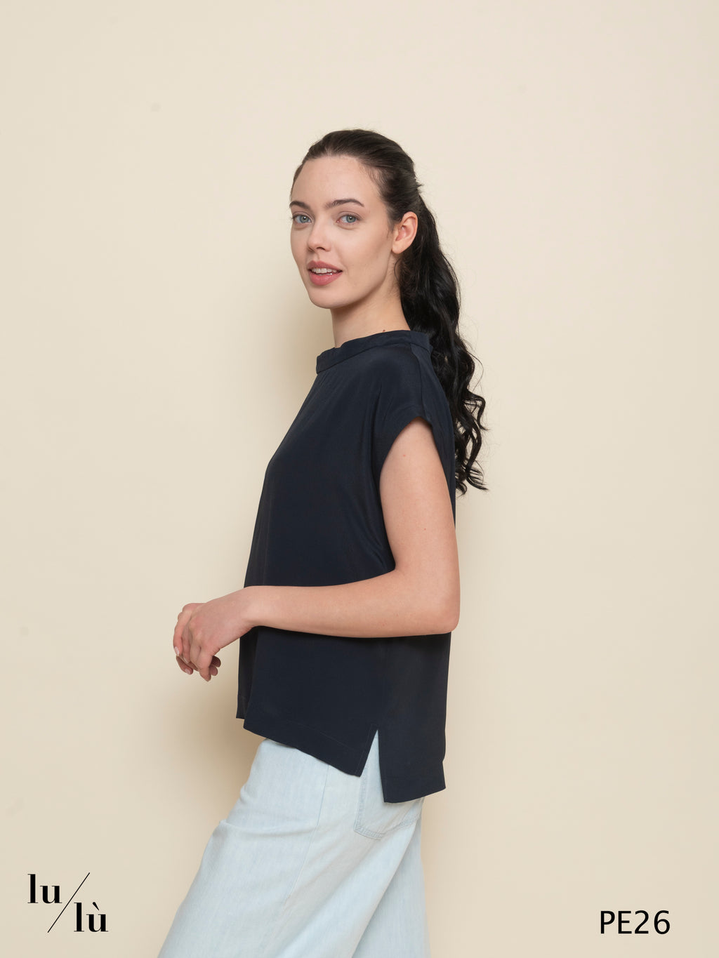 Curacao - T-shirt donna girocollo in acetato e seta