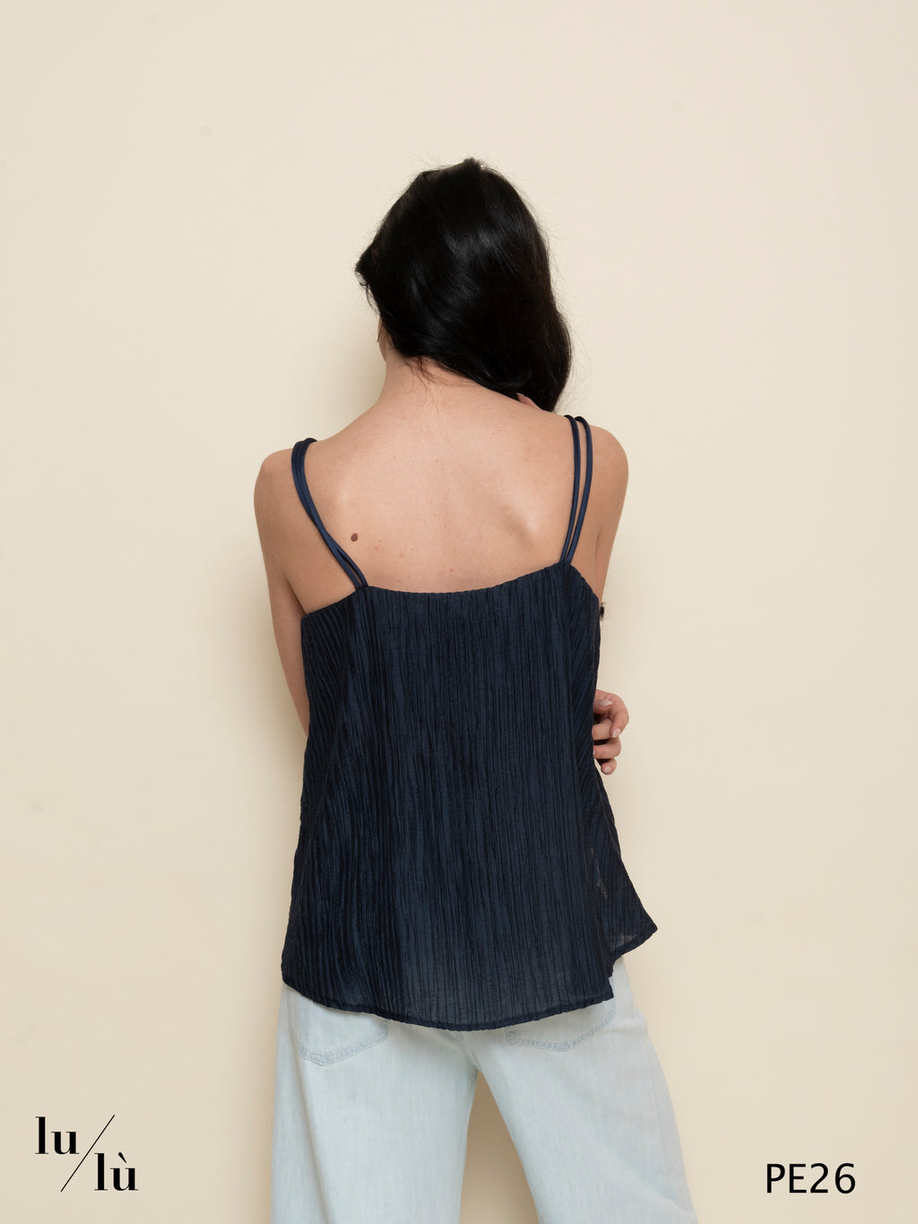 Anthea - Top donna in tessuto stropicciato con spalline sottili