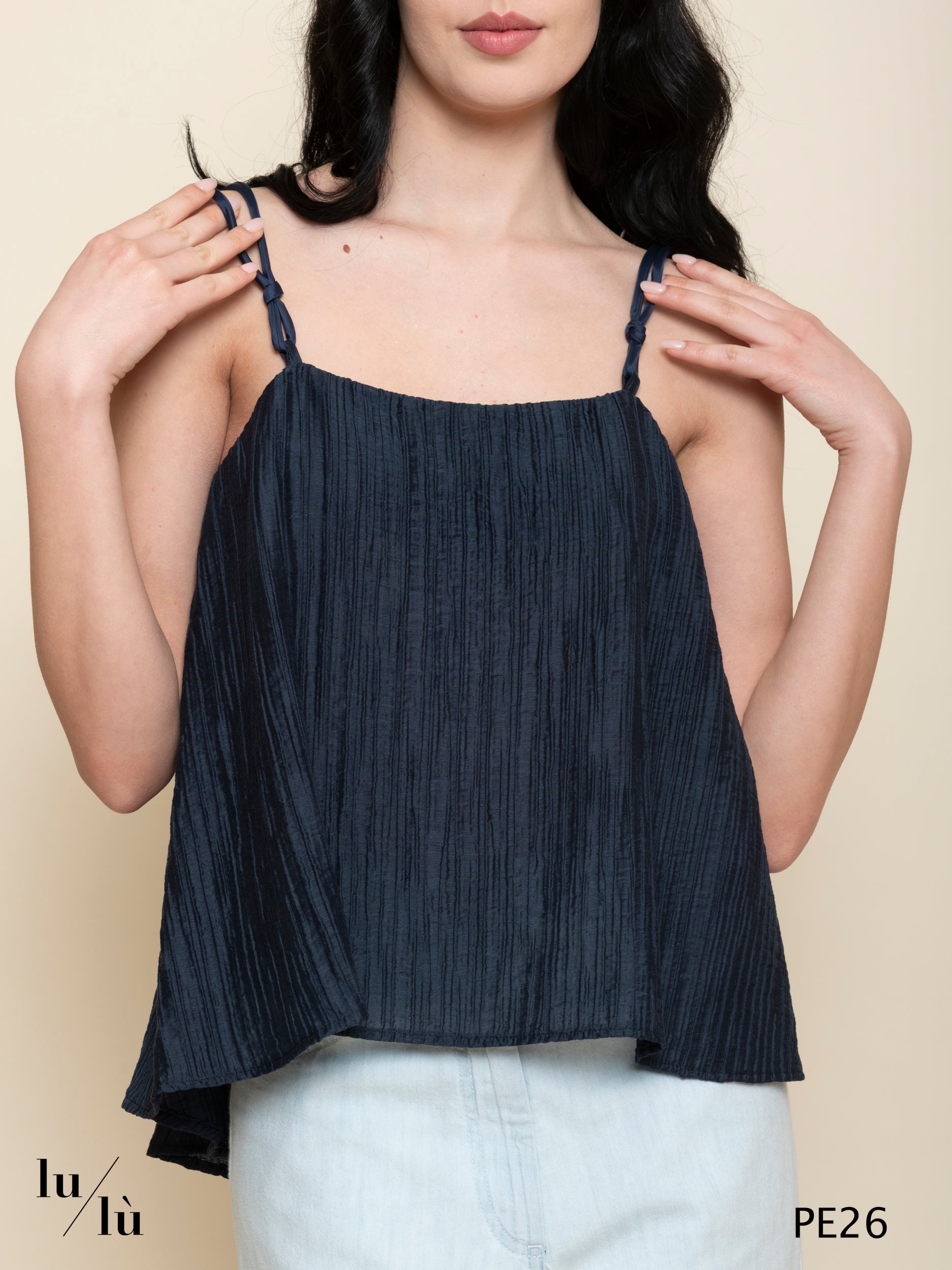 Anthea - Top donna in tessuto stropicciato con spalline sottili