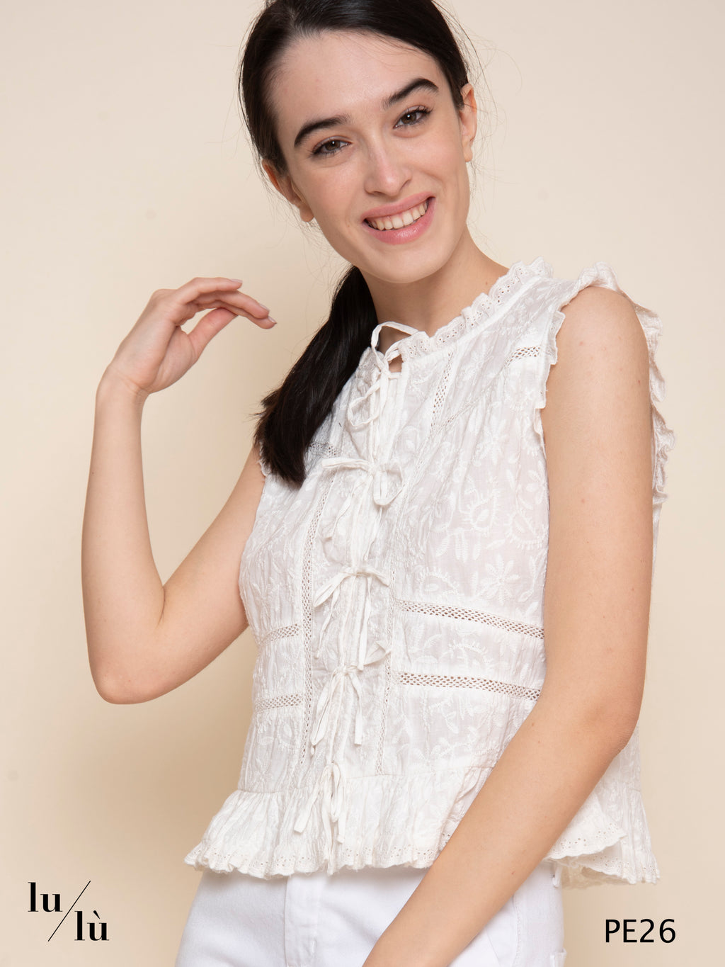 Camilla - Top donna ricamato con laccetti