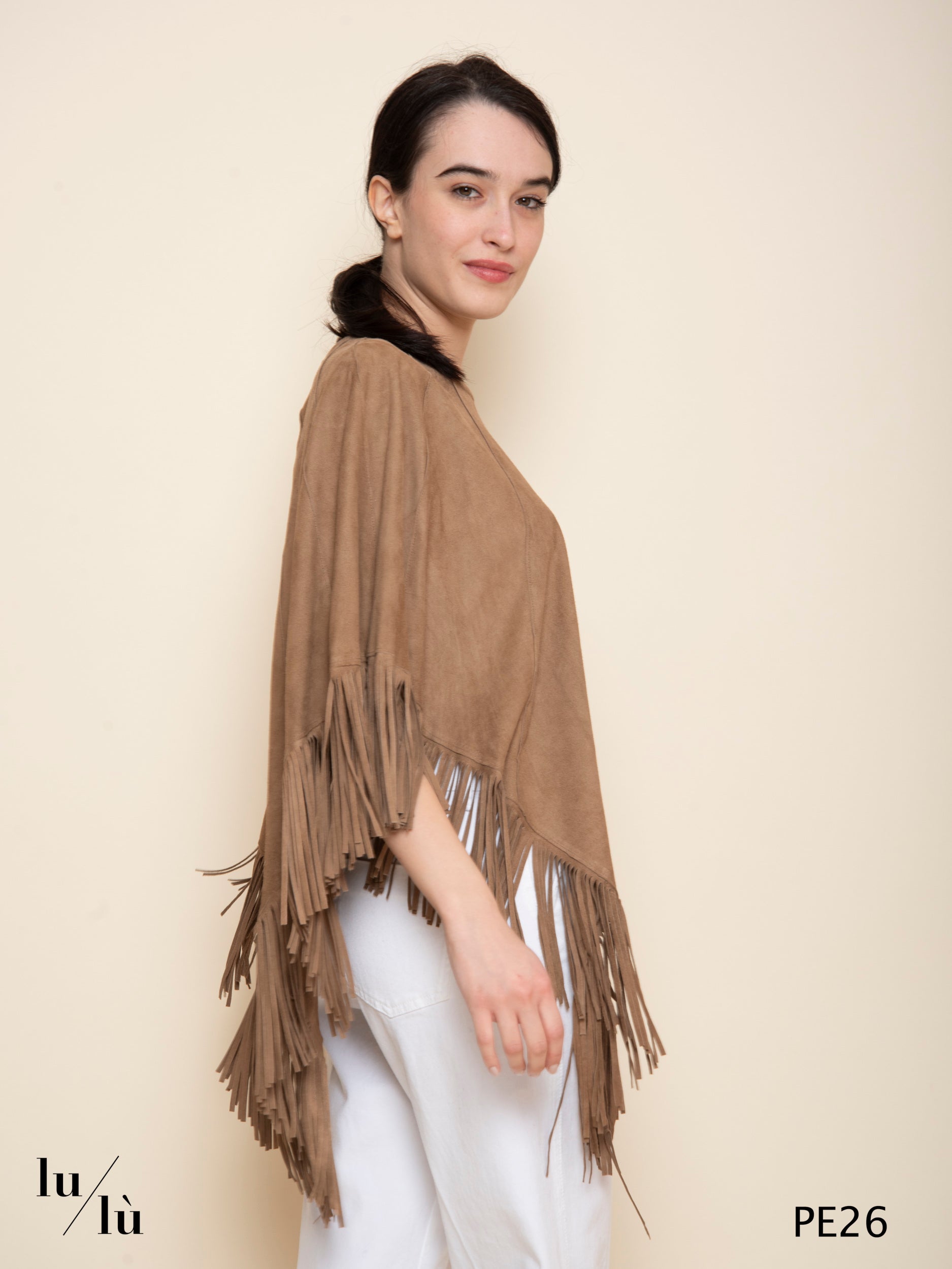 Irene Caramello - Cappa donna in pelle scamosciata con frange
