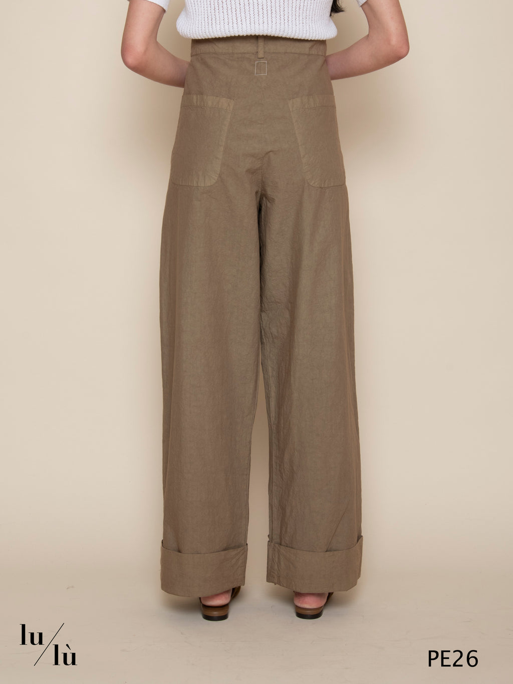 Lars - Pantalone donna wide leg in cotone crinkle con pinces