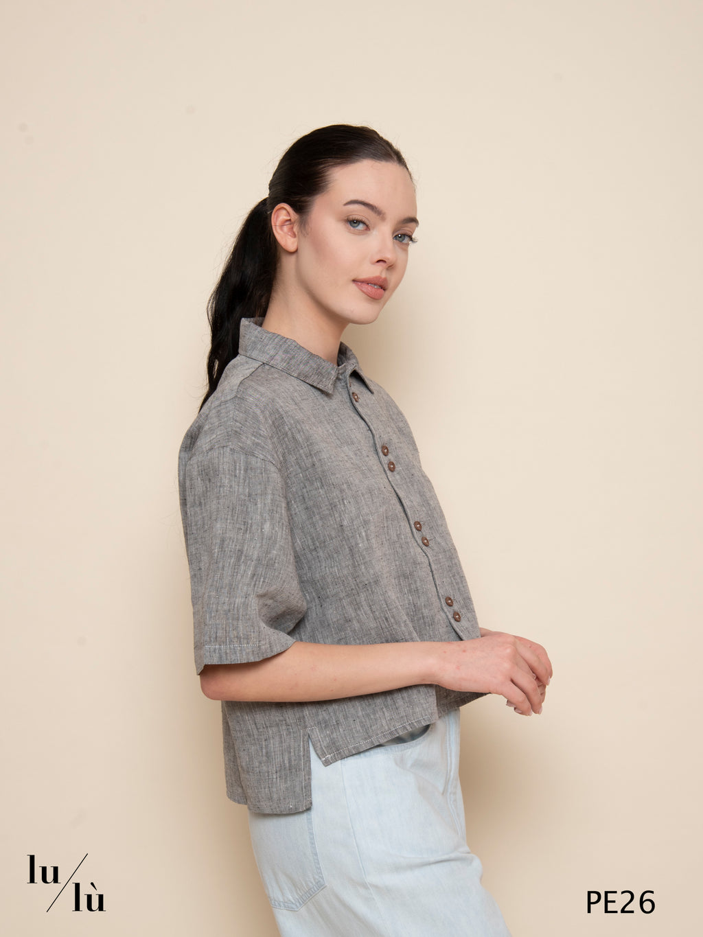 Opale - Blusa donna cropped in puro lino grigio