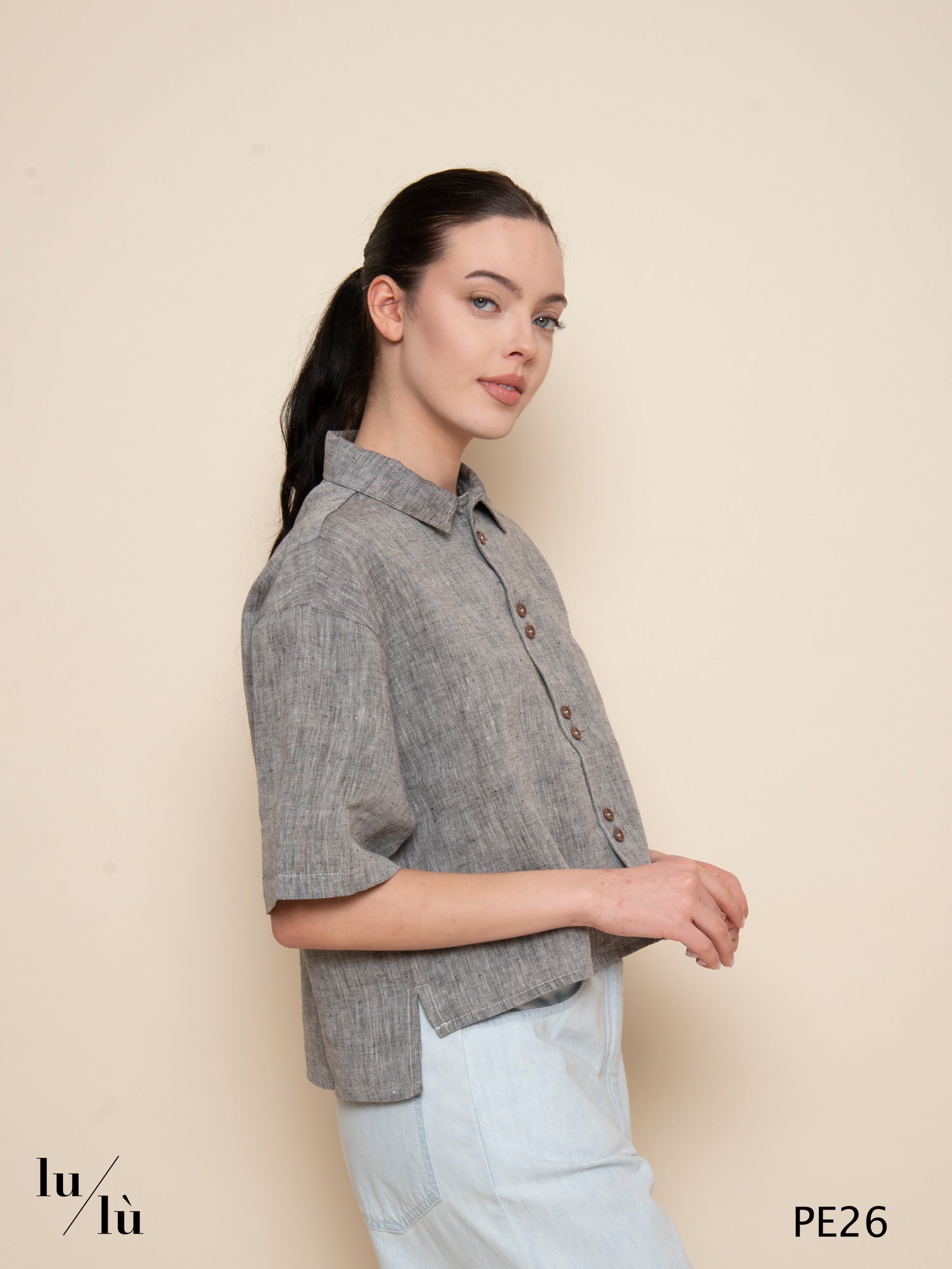 Opale - Blusa donna cropped in puro lino grigio