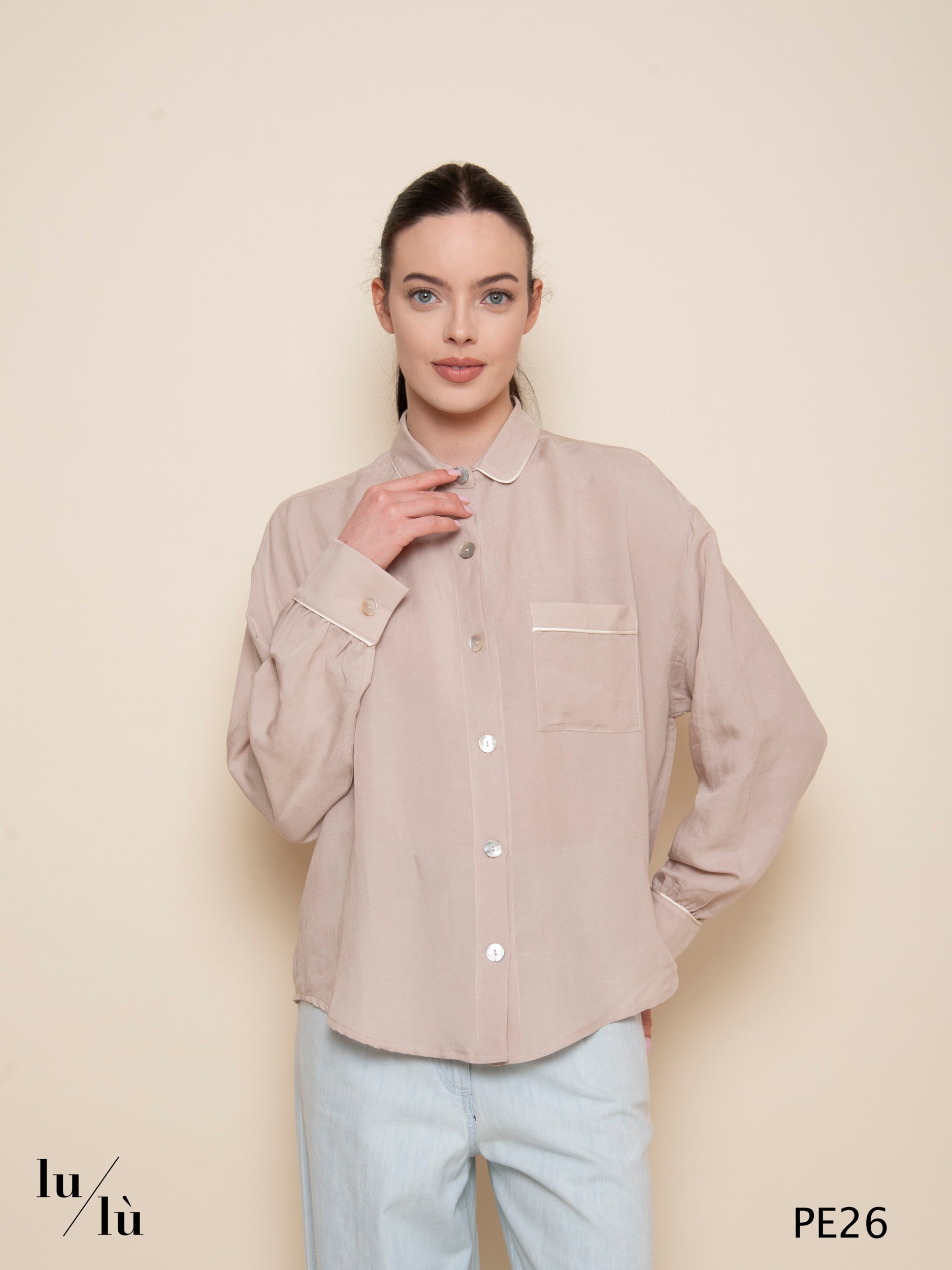 Onice - Blusa in viscosa tinta unita con piping a contrasto