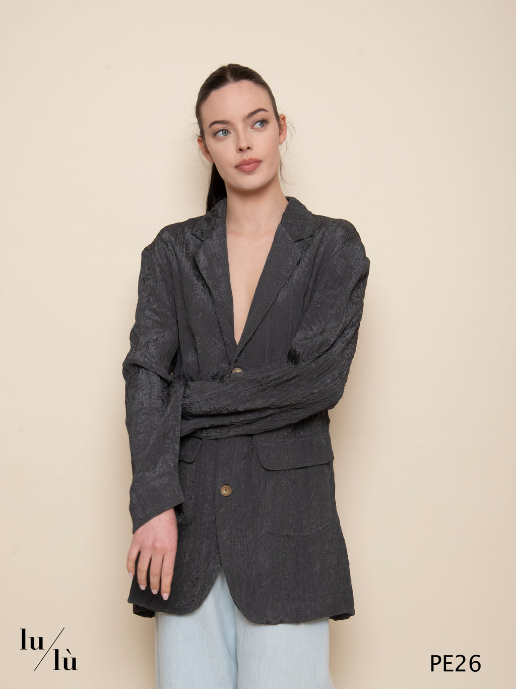 Olivina - Blazer oversize in viscosa effetto stropicciato