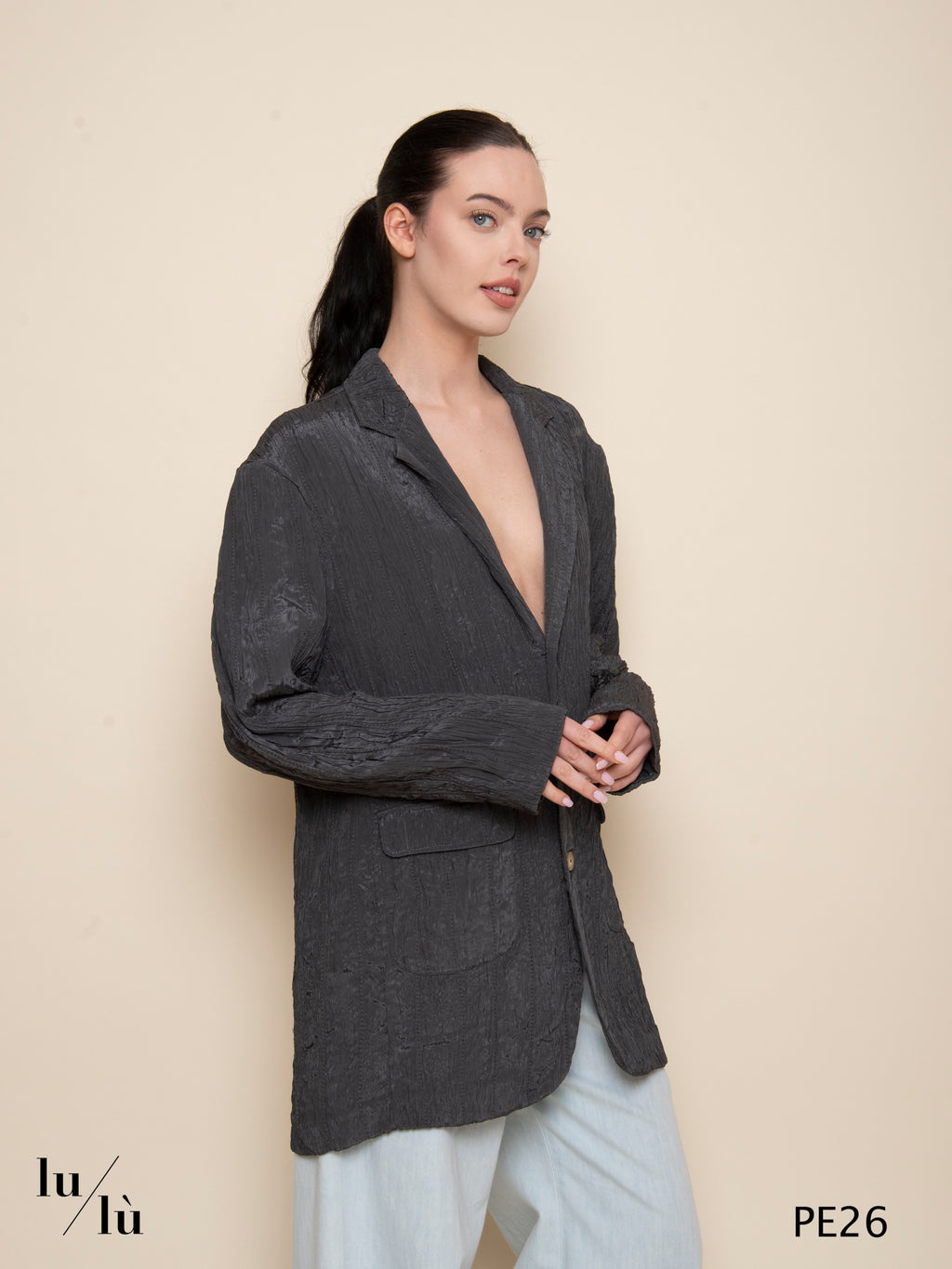 Olivina - Blazer oversize in viscosa effetto stropicciato