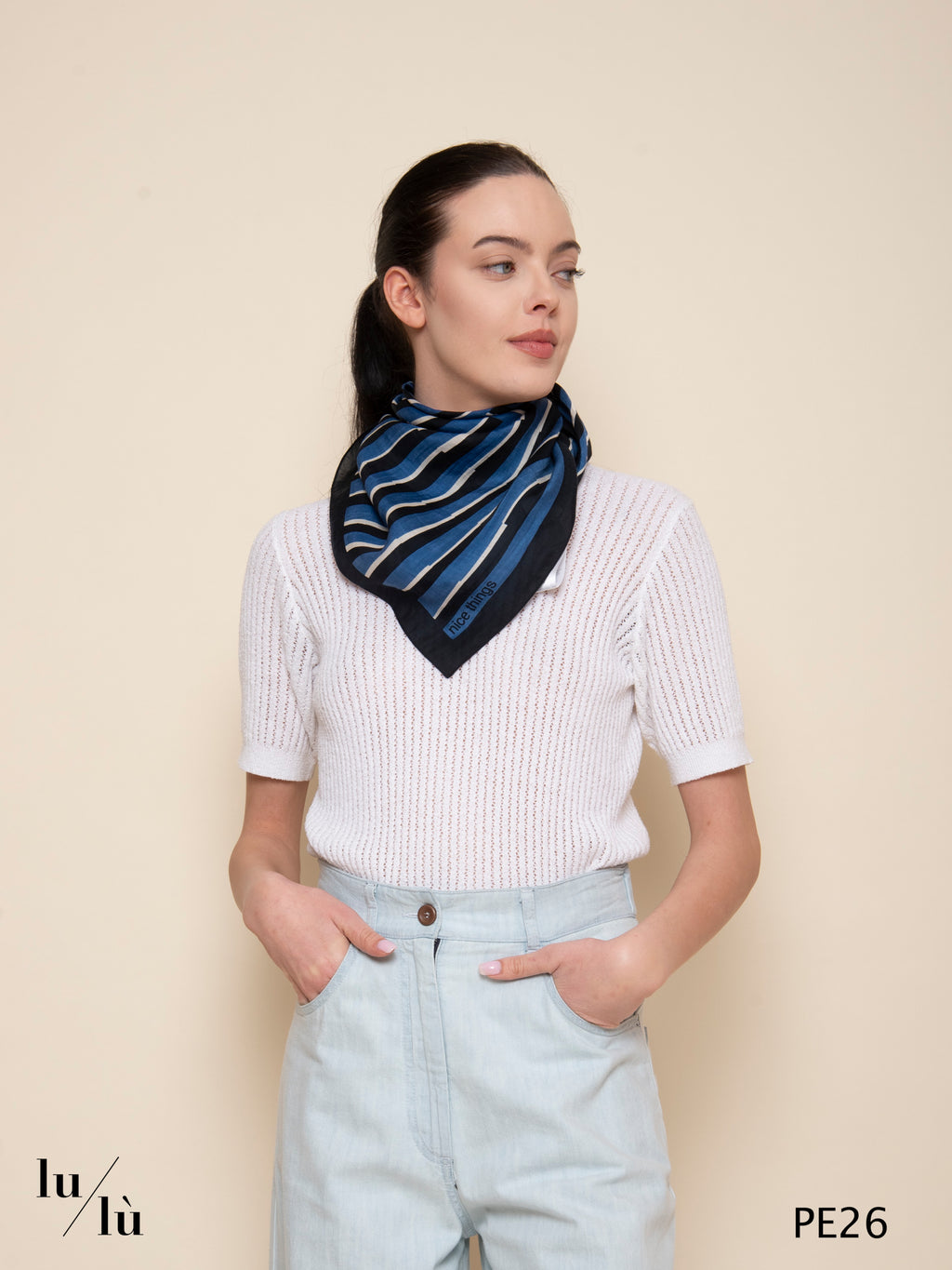 Menta Blu - Foulard quadrato in viscosa e lyocell