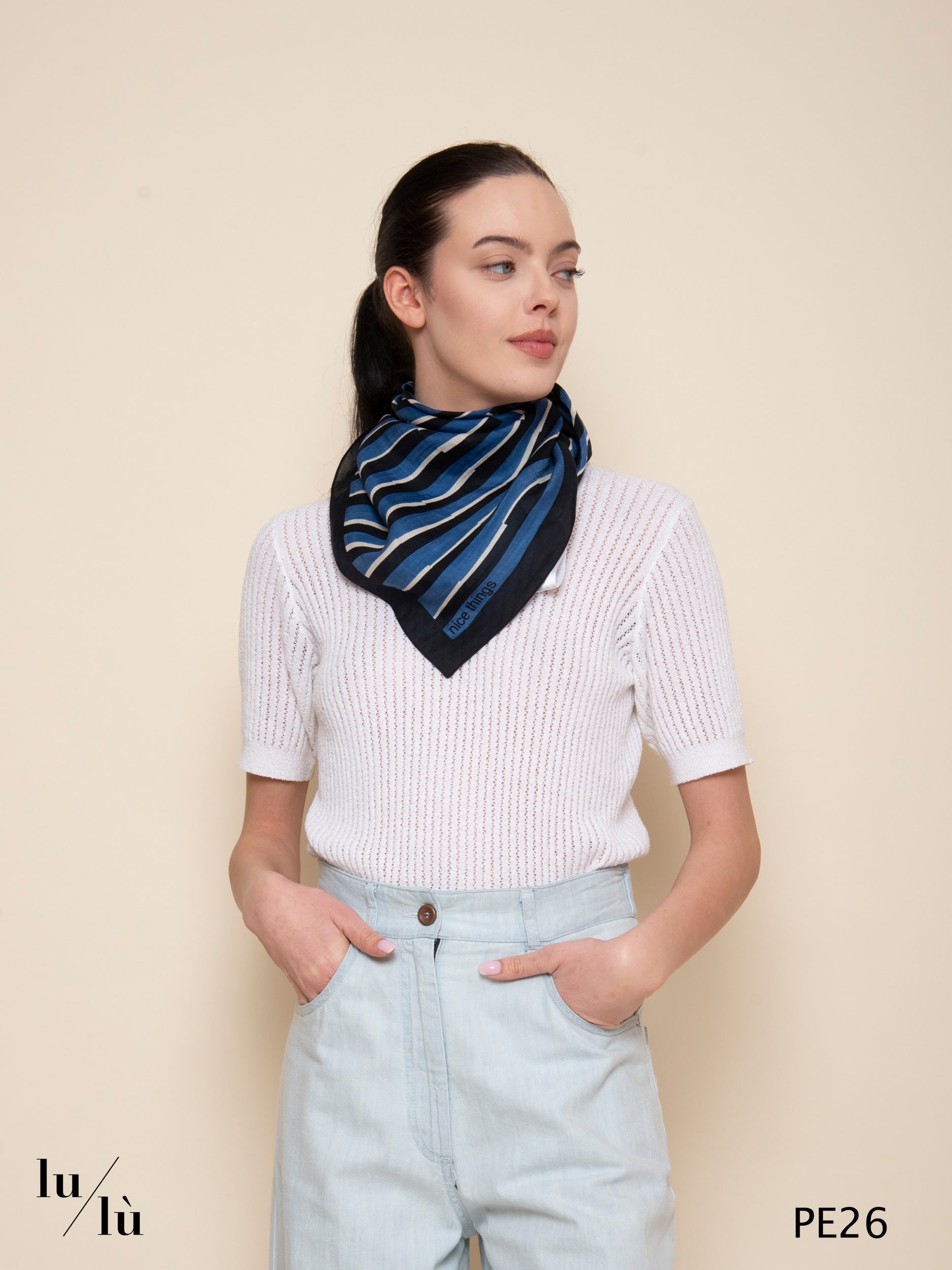 Menta Blu - Foulard quadrato in viscosa e lyocell