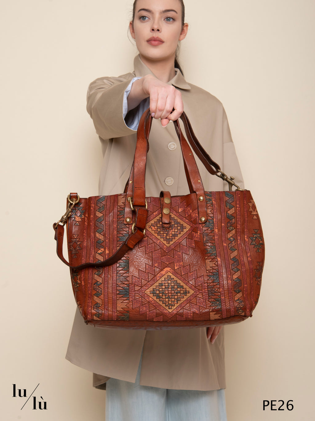 Bella Cognac - Borsa in pelle cognac stampa azteca