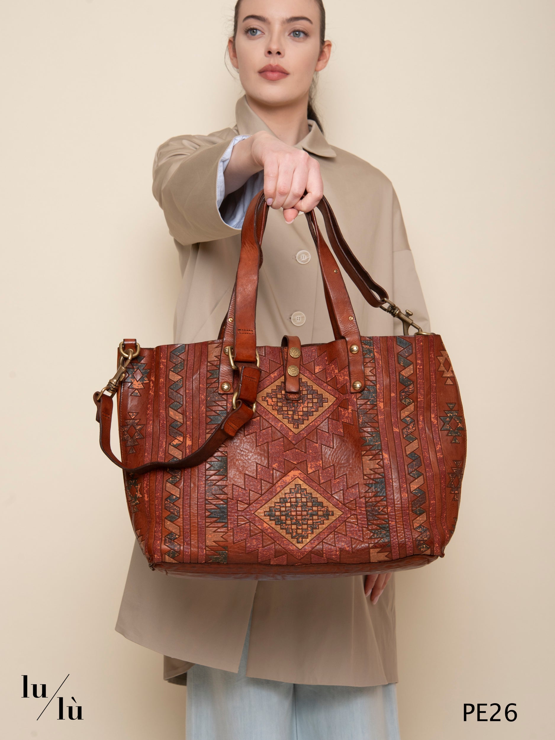 Bella Cognac - Borsa in pelle cognac stampa azteca
