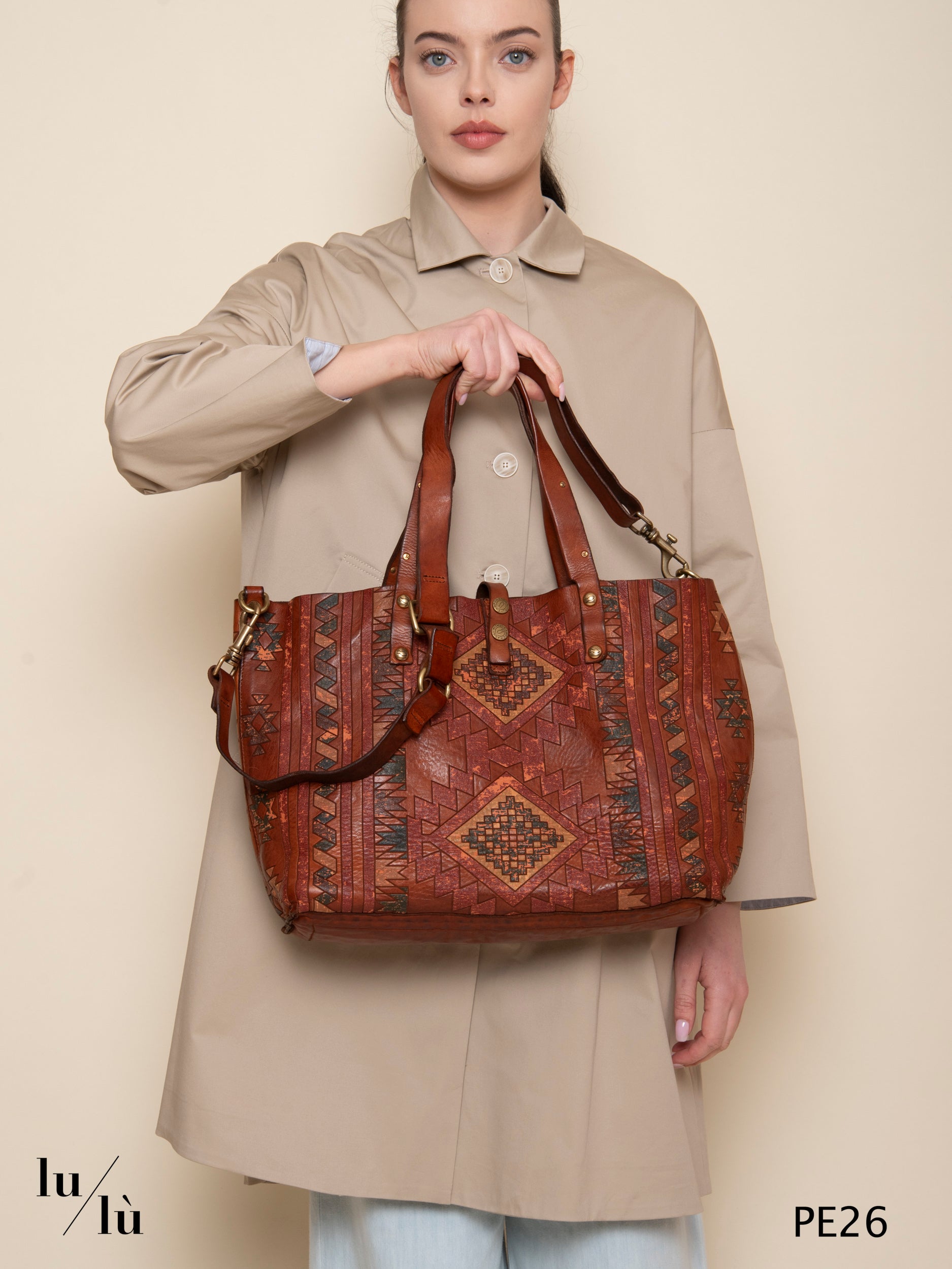 Bella Cognac - Borsa in pelle cognac stampa azteca