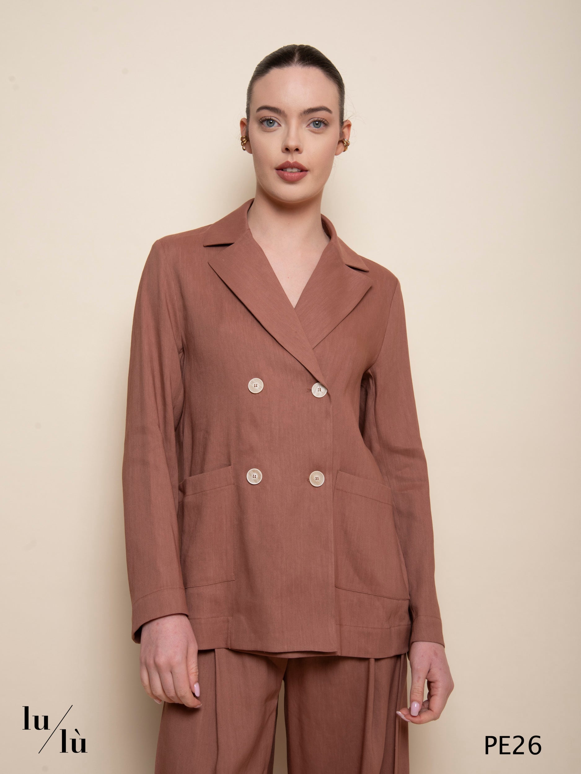 Amaia - Giacca doppiopetto in lino e viscosa color terracotta