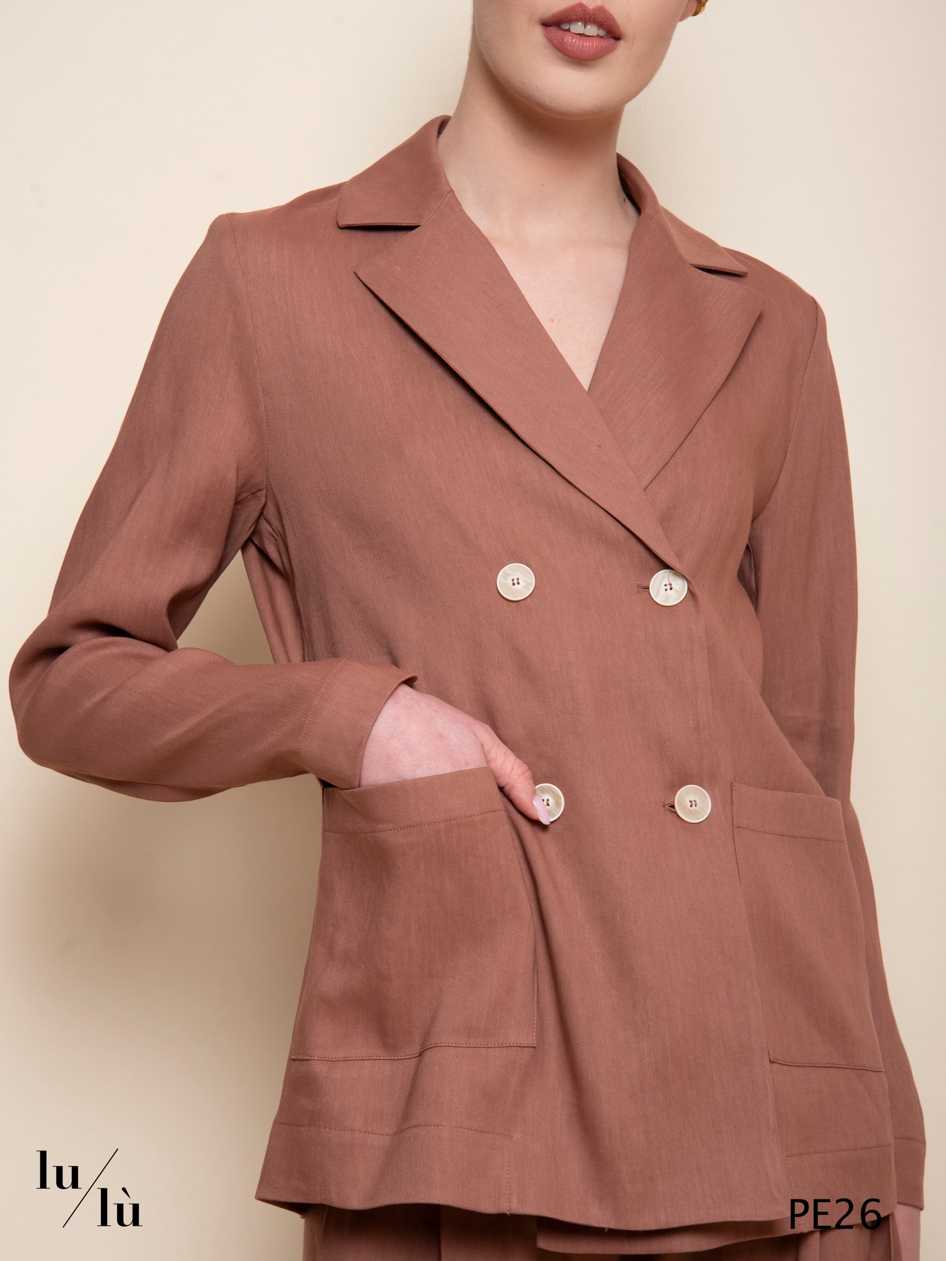 Amaia - Giacca doppiopetto in lino e viscosa color terracotta
