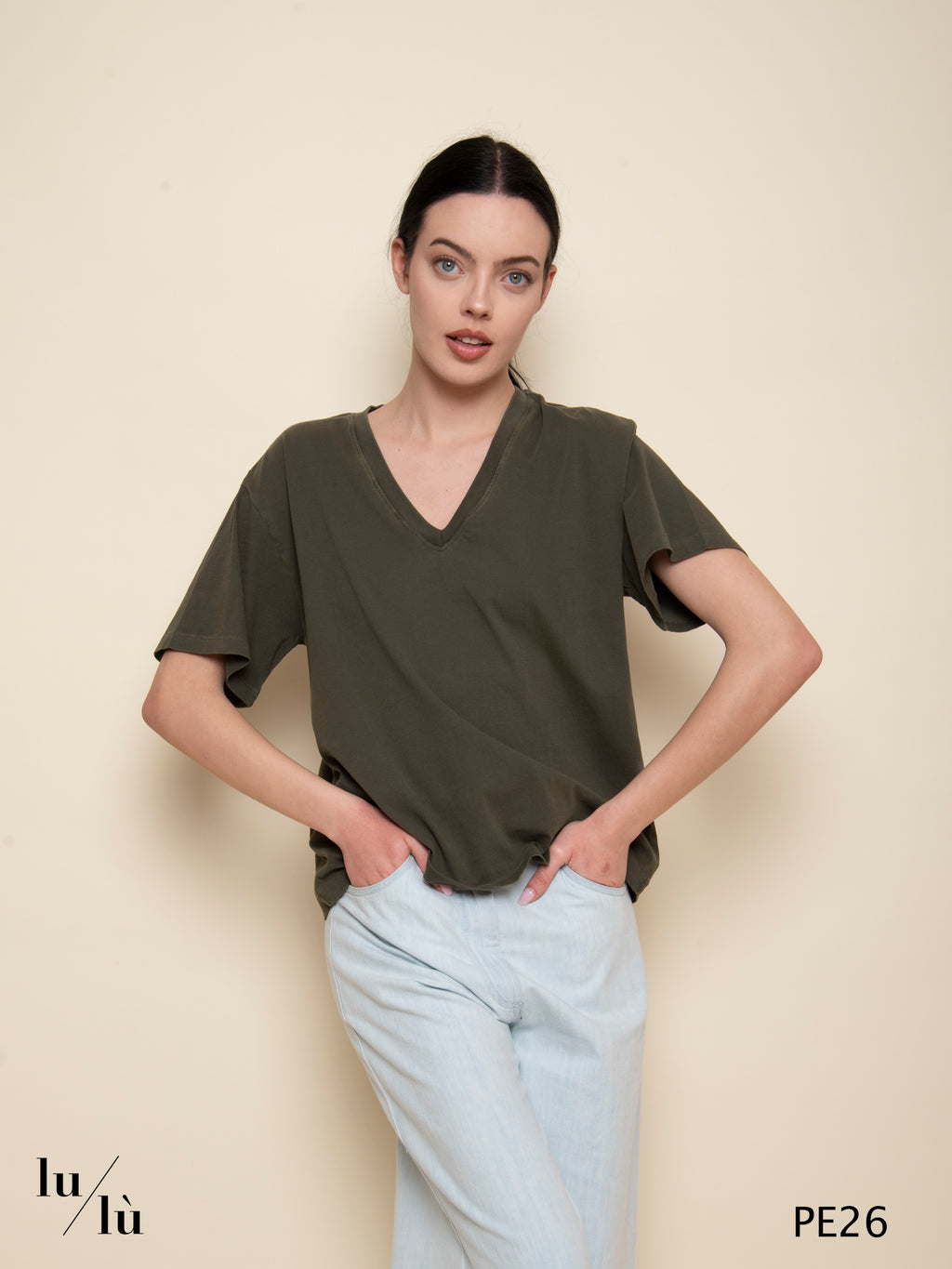 Amaria Kaki - T-shirt in puro cotone con scollo a V e manica al gomito