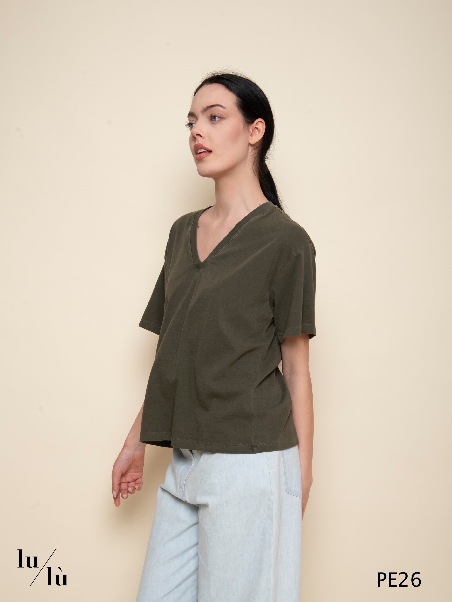Amaria Kaki - T-shirt in puro cotone con scollo a V e manica al gomito